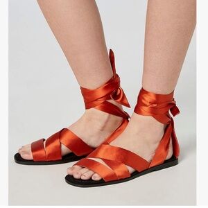 NEW FIND Women's Sandal💋